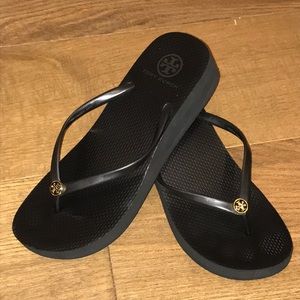 Tory Burch Wedge Flip Flip